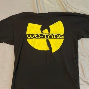 Men’s Large Wu-Tang shirt